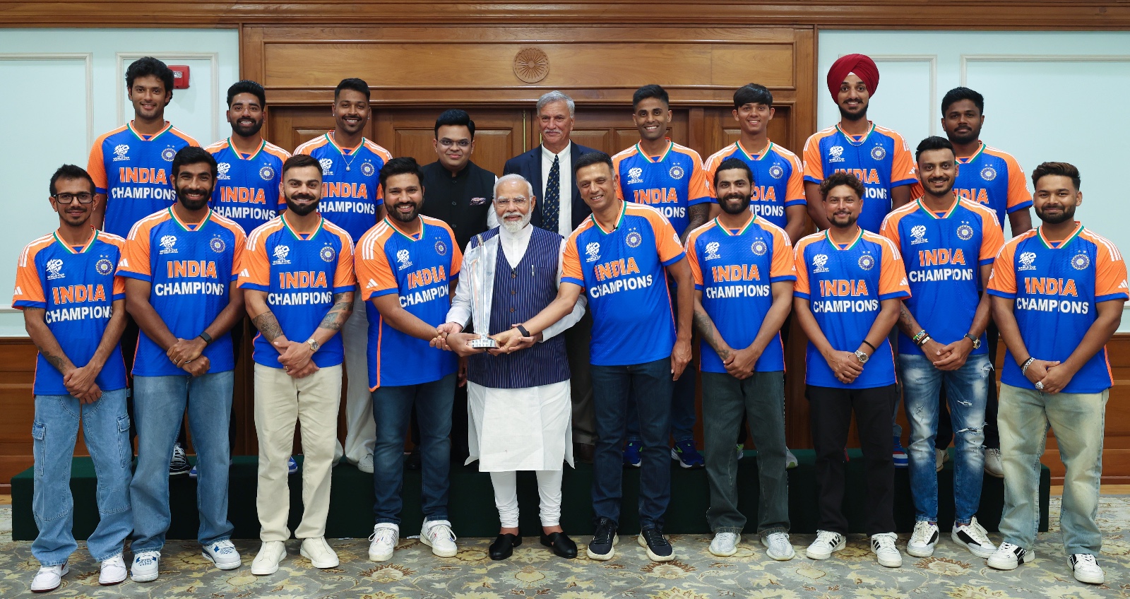  PM Modi Meets Indian Cricket Team, Congratulates Them on T20 World Cup Victory