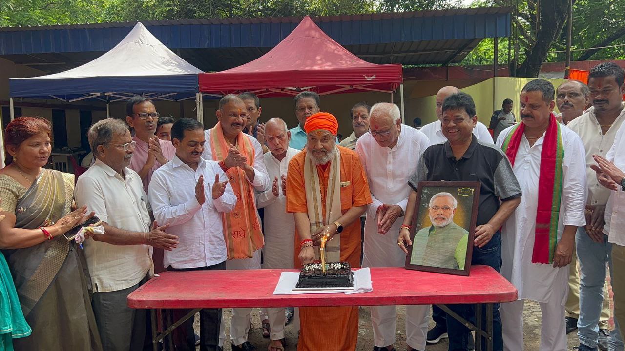  People Gather in Large Numbers for Mahabhog Organized by BJP Leader Shiv Shankar Singh