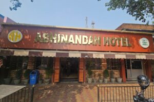 Abhinandan Restaurant: A promise of taste, hygiene, and purity—enjoy delicious meals with your family this Diwali!