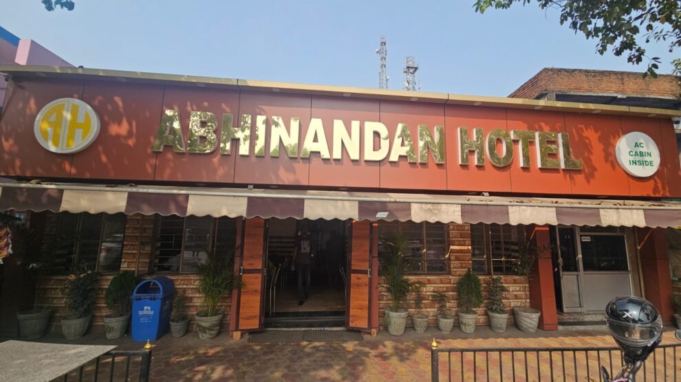 Abhinandan Restaurant: A promise of taste, hygiene, and purity—enjoy delicious meals with your family this Diwali!