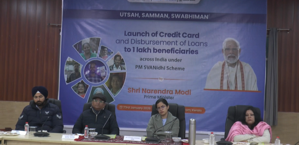 PM Modi Boosts Street Vendors with Credit Cards Under SVANidhi Scheme