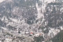 Heavy Snow Hits Kashmir Hard: Thousands Stranded on Jammu-Srinagar Highway