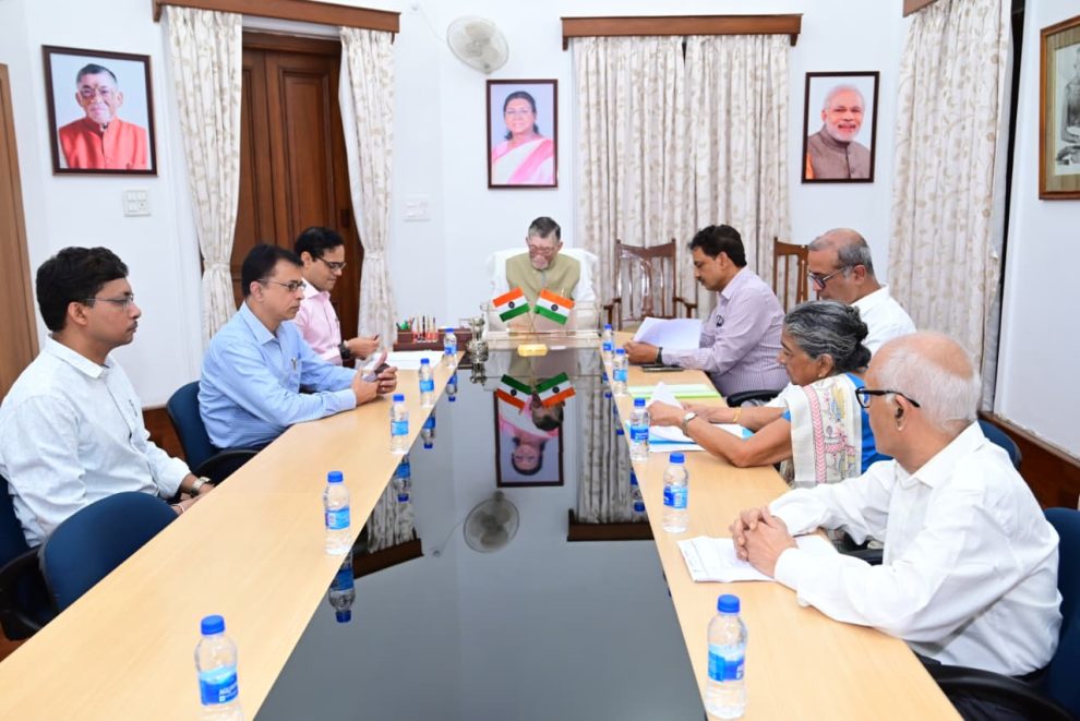 Governor Directs Renaming of "Bihar Eye Bank Trust" to "Jharkhand Eye Bank Trust"; Pushes for Advanced Eye Care