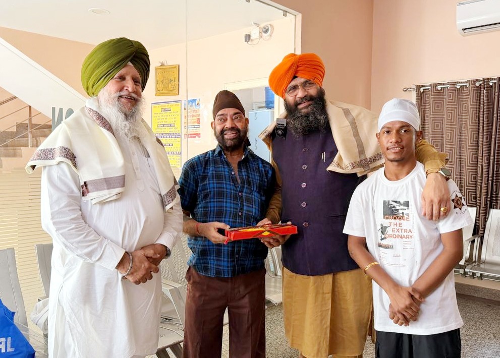Pappu Sardar visits Takht Patna Sahib