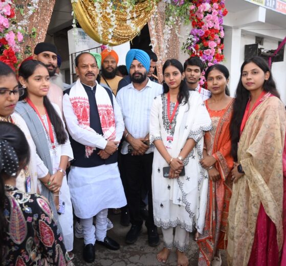 Former Jharkhand CM Raghubar Das inaugurates the upgraded facility aimed at equipping students with advanced digital skills.