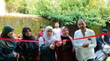 Chief Guest Anjum Parveen cuts the ribbon for the new building. Speakers emphasize the role of parents, discipline, and a positive home environment in shaping a child's future.